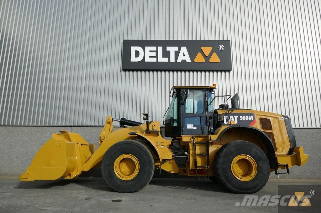 CAT 966M Ładowarki kołowe
