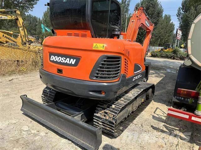 Doosan DX55 Minikoparki