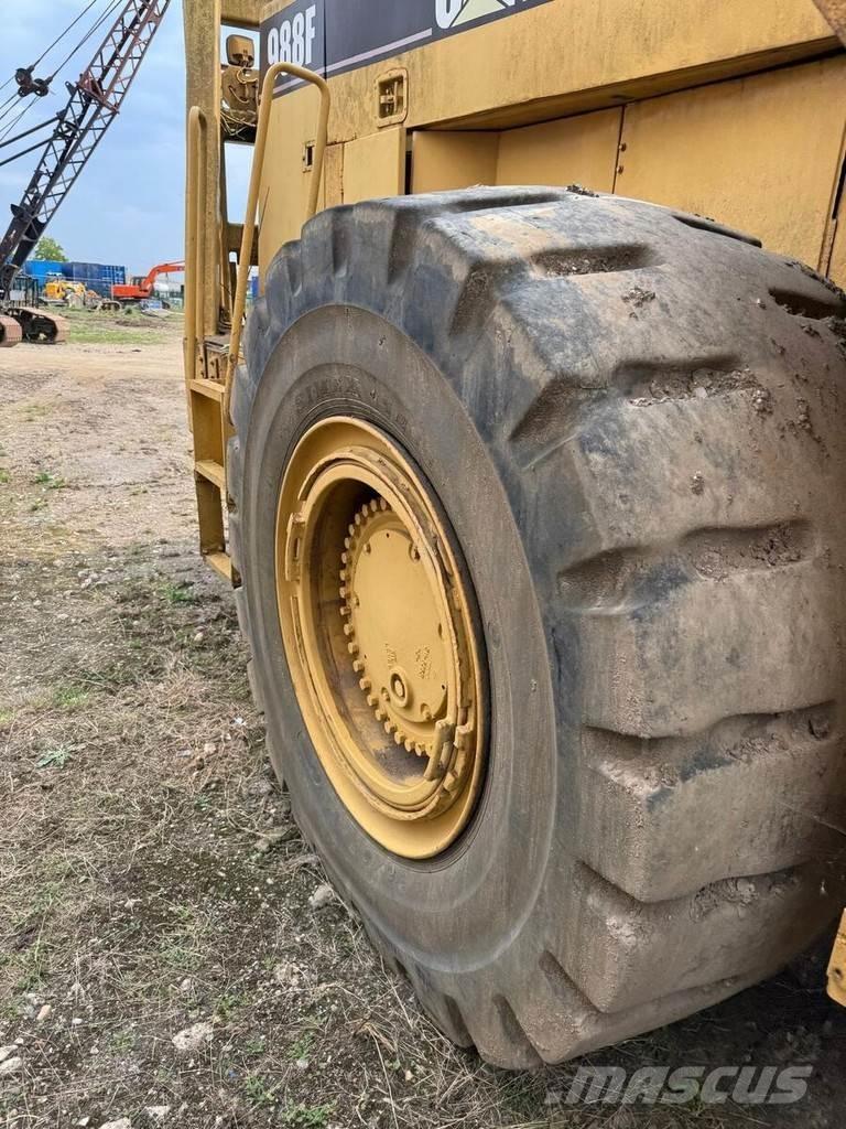 CAT 988F Ładowarki kołowe