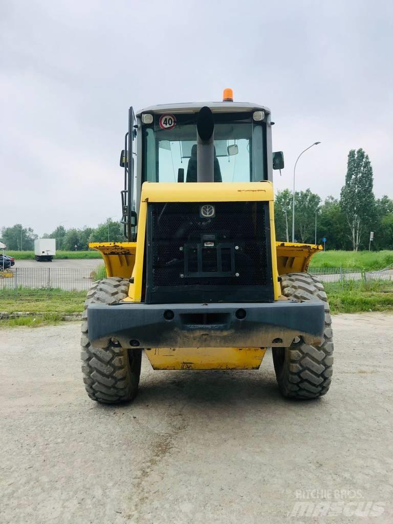 New Holland W 110 B Ładowarki kołowe
