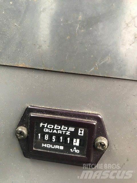 Kobelco CKE 800 Żurawie gąsienicowe