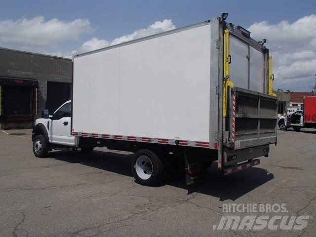 Ford F 550 SD Pojazdy komunalne