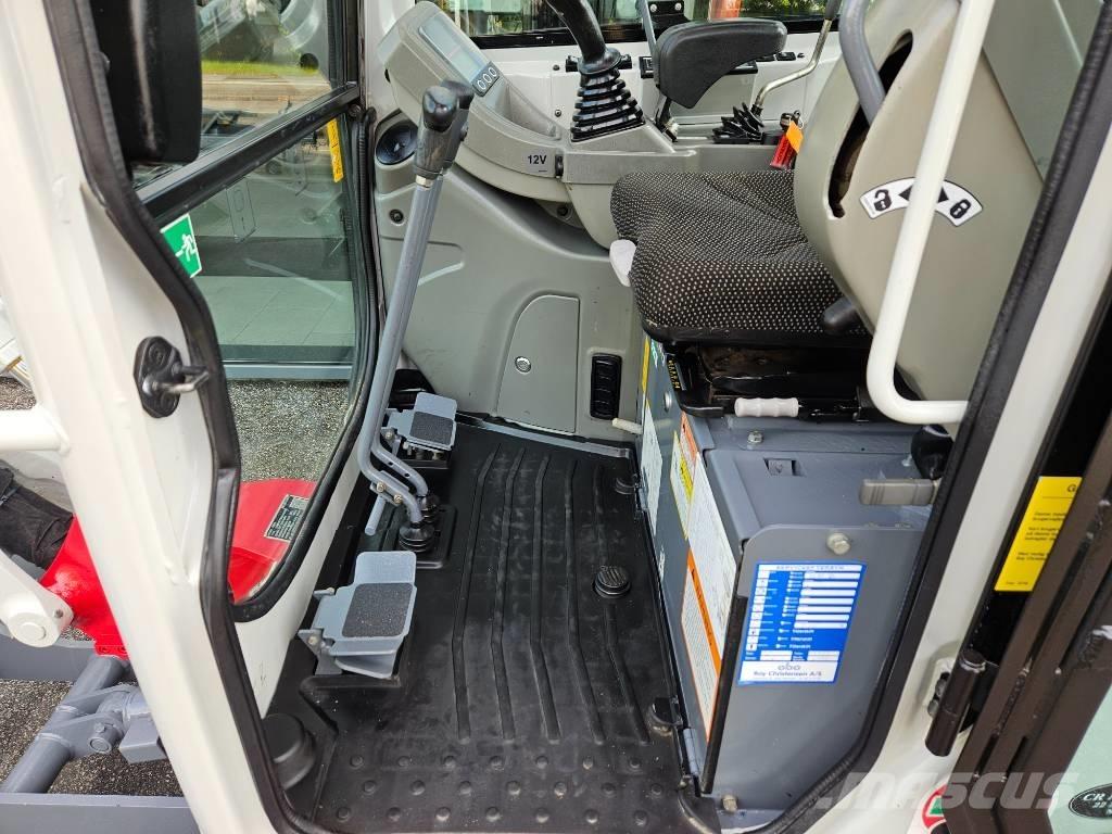 Takeuchi TB 216 Minikoparki