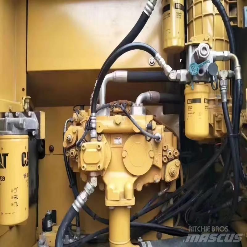 CAT 325 D Koparki gąsienicowe