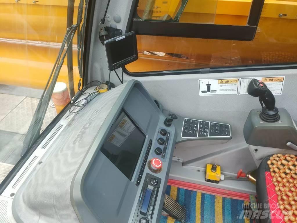 XCMG XCT 130 Żurawie szosowo-terenowe