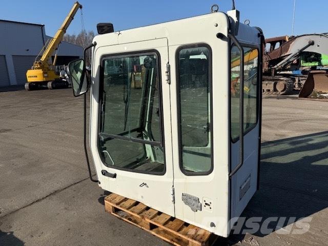 Liebherr SERIA B CAB Kabiny i wnętrze