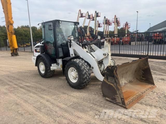 CAT 906 Ładowarki kołowe