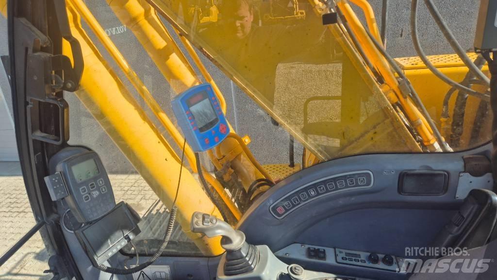 JCB JS 220 LC Koparki gąsienicowe