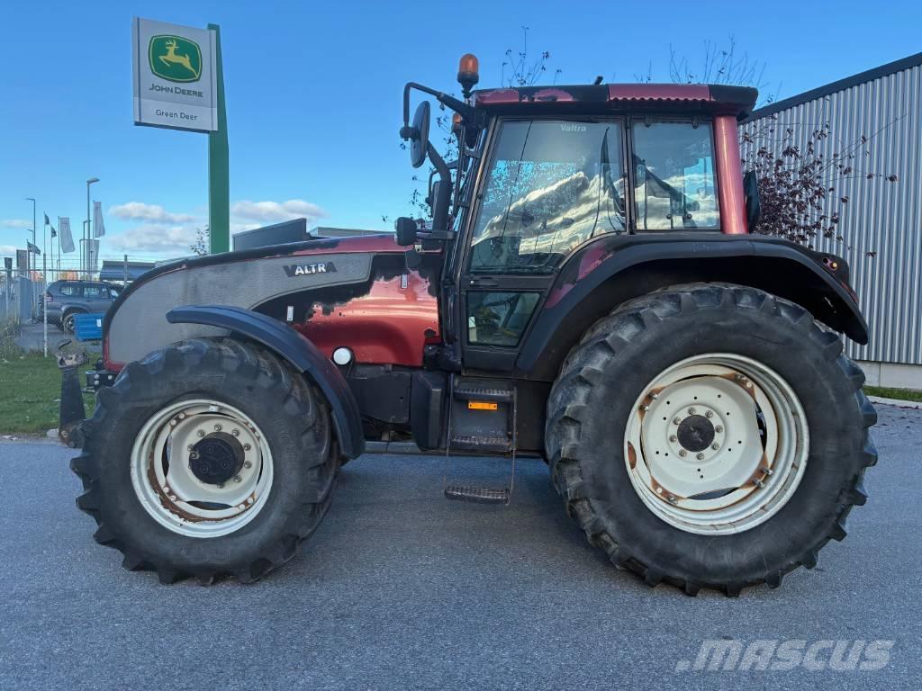 Valtra Traktor T 140 Ciągniki rolnicze