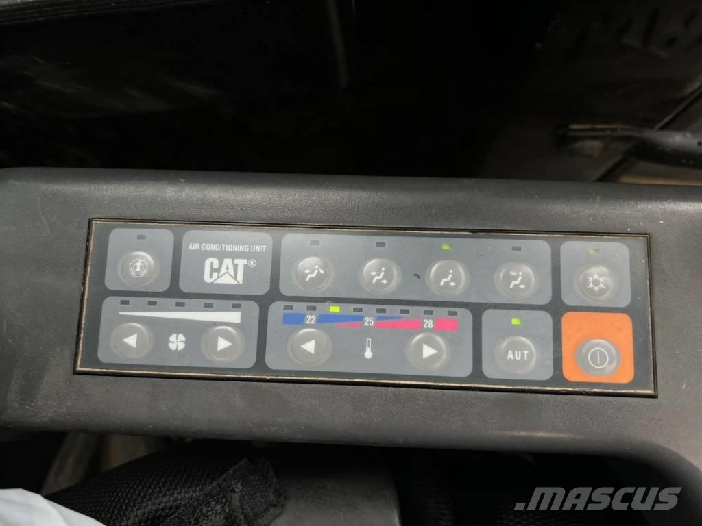 CAT 321D LCR Koparki gąsienicowe