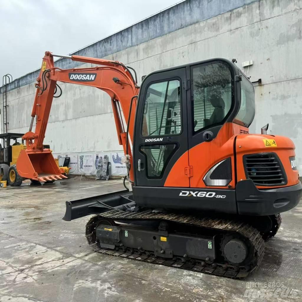 Doosan DX 60-9 C Minikoparki