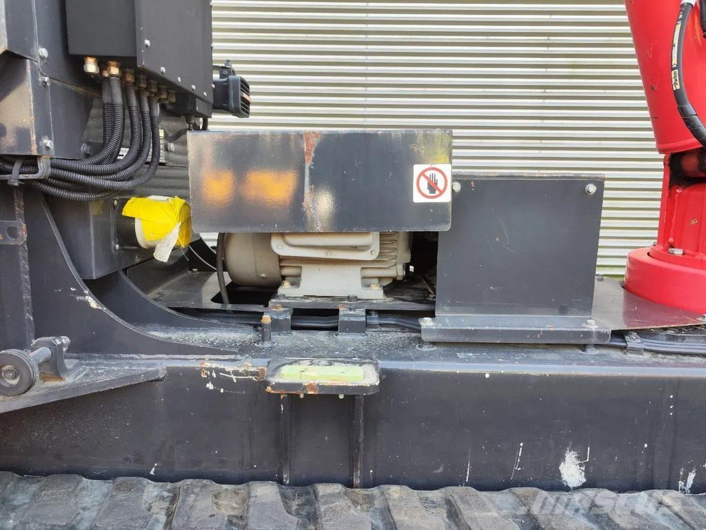 Unic URW 506 CDE Żurawie gąsienicowe