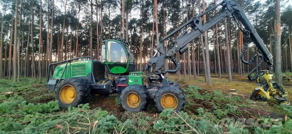 John Deere 1270 E Harwestery