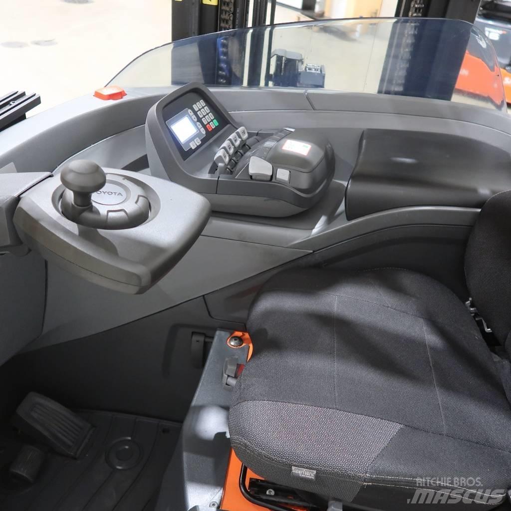 Toyota RRE160HR Wózki widłowe wysokiego składowania