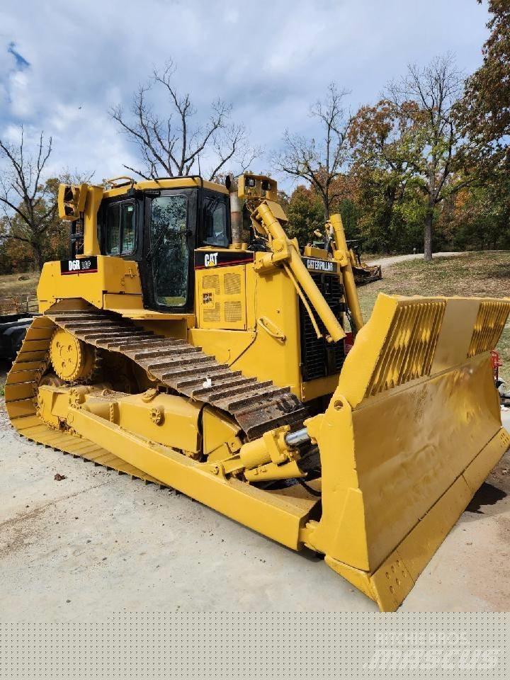 CAT D 6 R Spycharki gąsienicowe