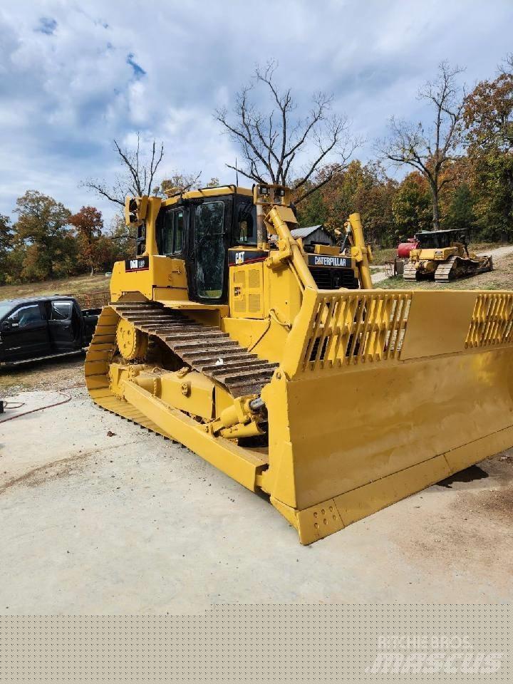 CAT D 6 R Spycharki gąsienicowe