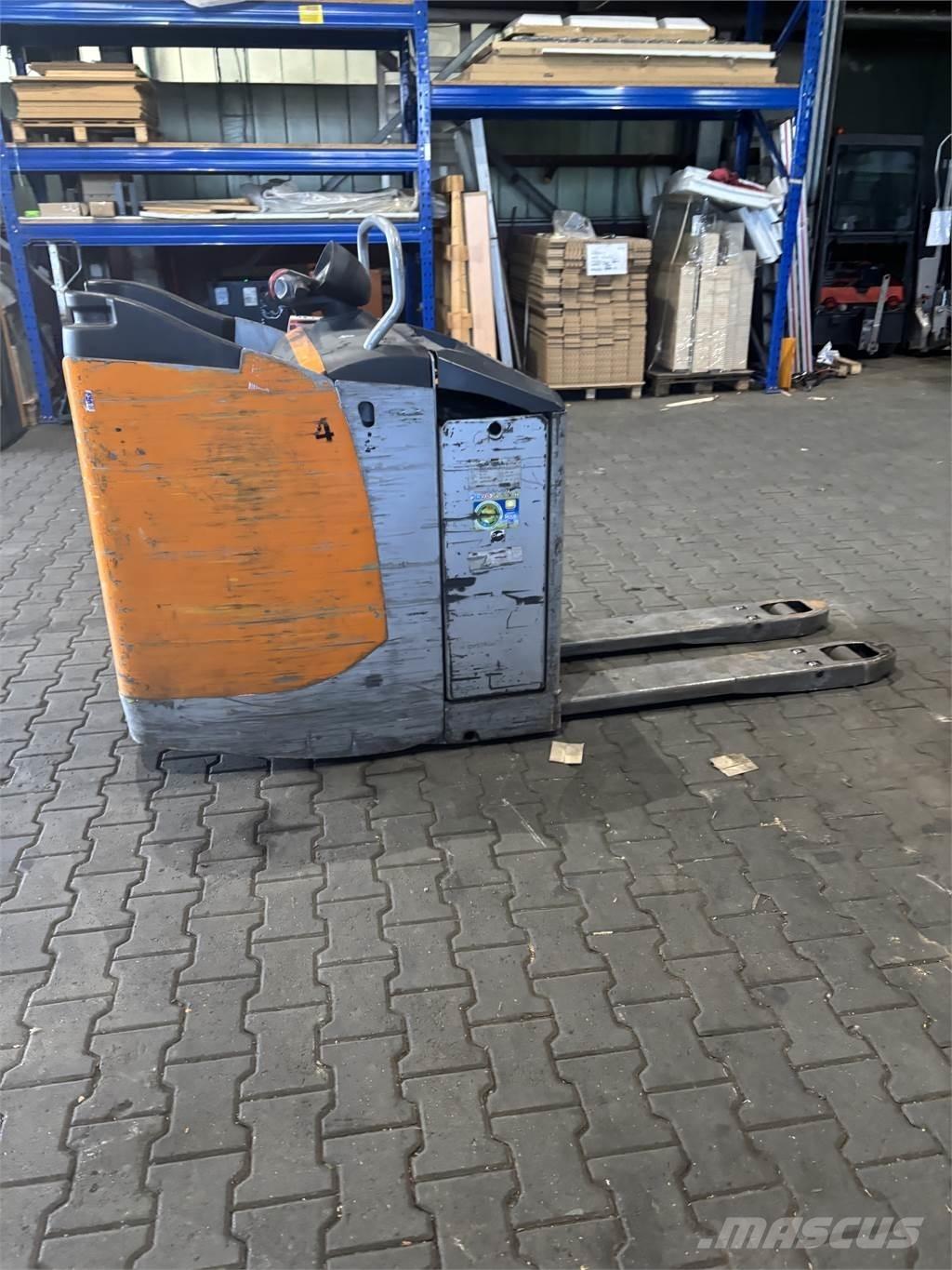 Still EXU-S22 Wózki widłowe unoszące z dyszlem