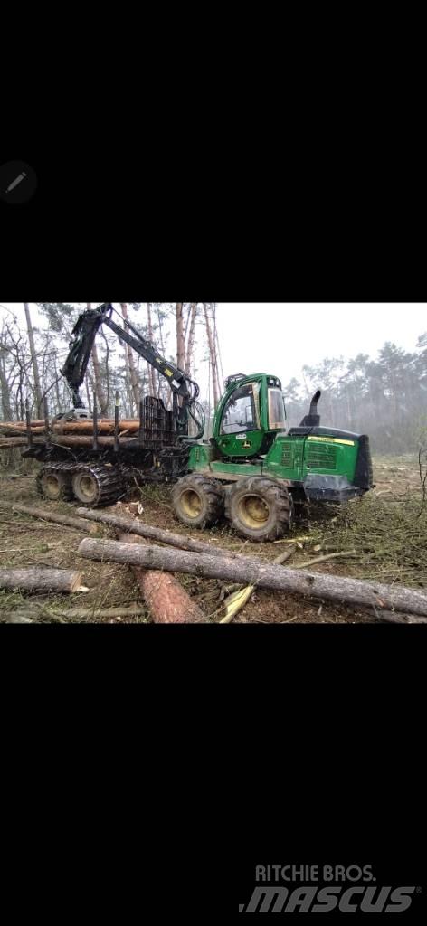 John Deere 1110 Forwardery
