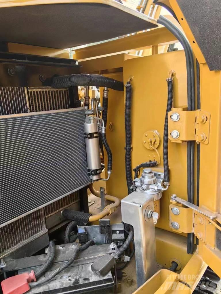 CAT 307E2 Minikoparki