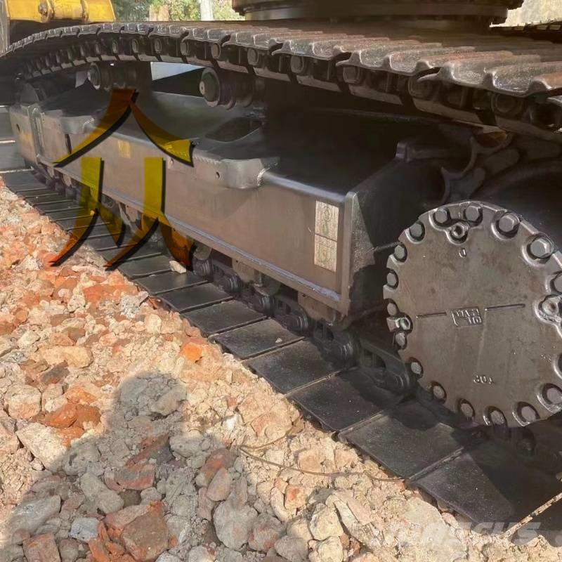 Komatsu PC 200 Koparki gąsienicowe