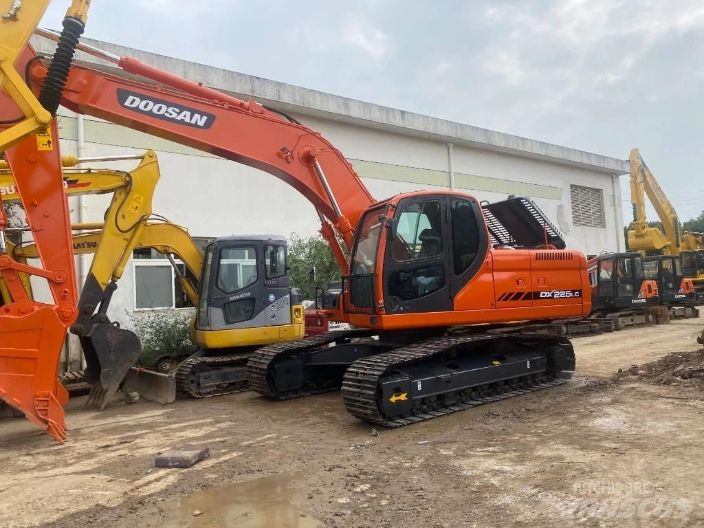 Doosan DX225LC Koparki gąsienicowe