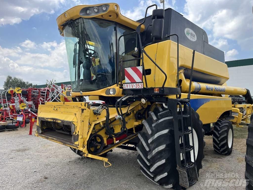 New Holland CSX 7080 Kombajny zbożowe