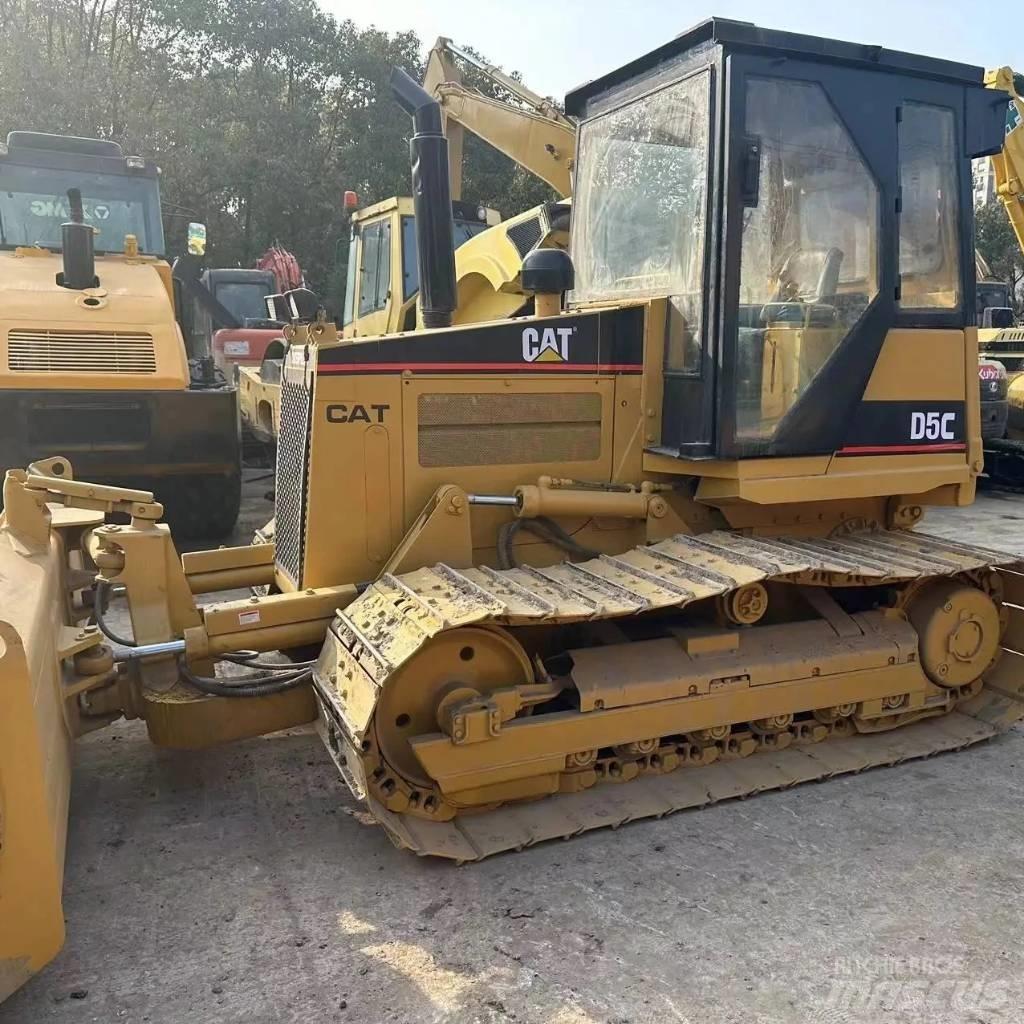 CAT D 5 C Spycharki gąsienicowe