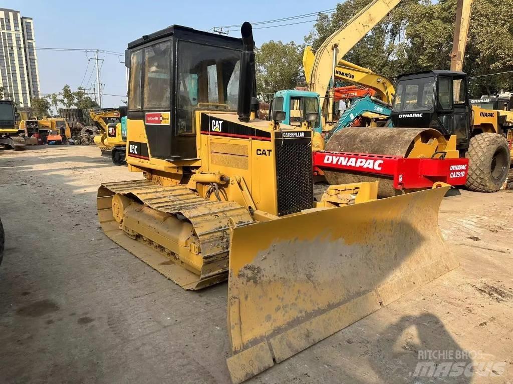 CAT D 5 C Spycharki gąsienicowe