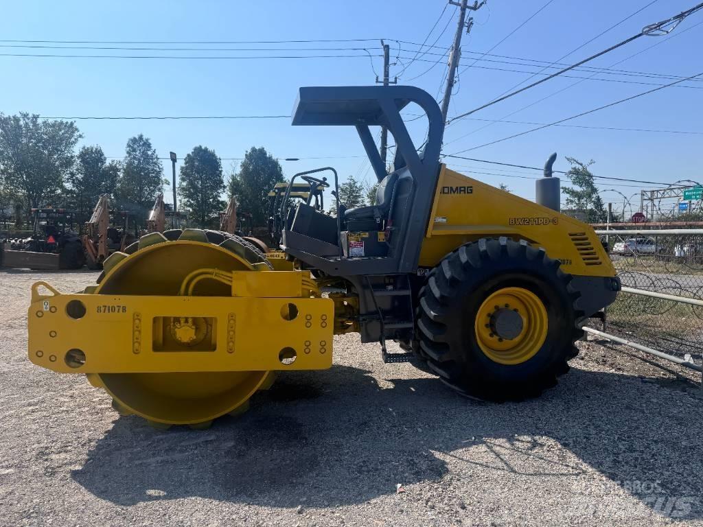 Bomag BW 211 P D-3 Walce jednobębnowe