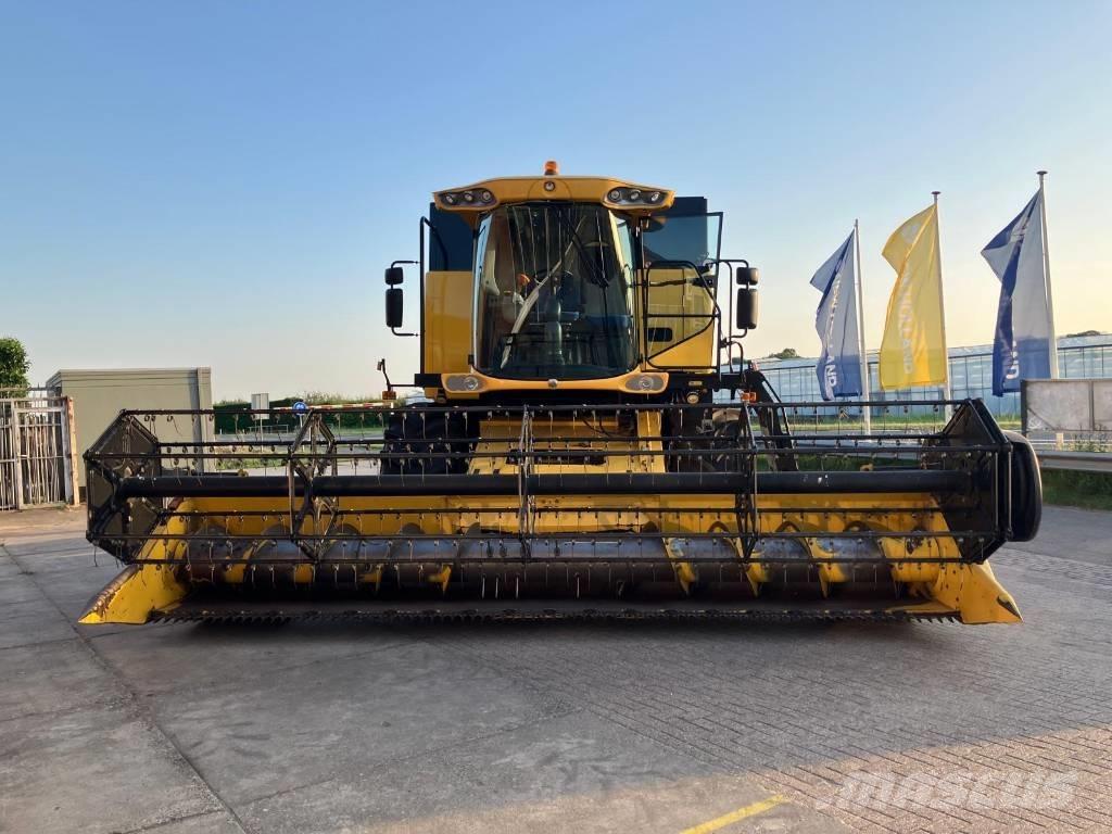 New Holland CS 6080 Kombajny zbożowe