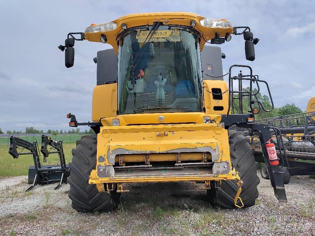 New Holland CX 8070 Kombajny zbożowe