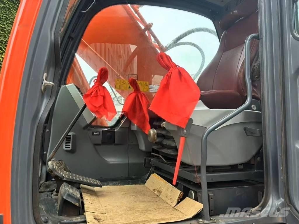 Doosan DX 225 LC Koparki gąsienicowe