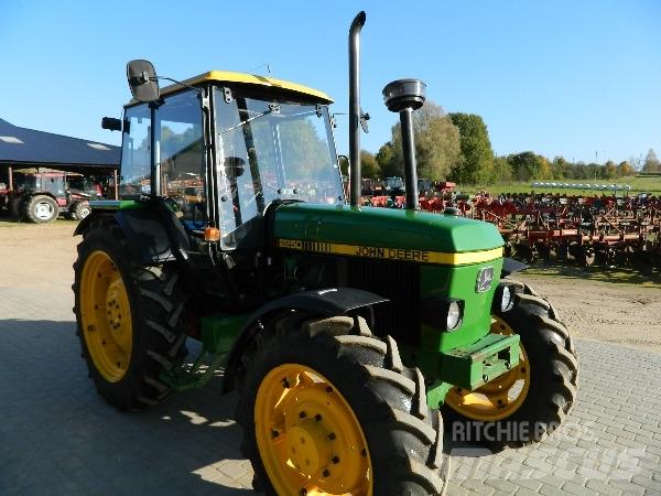 John Deere 2250 Ciągniki rolnicze