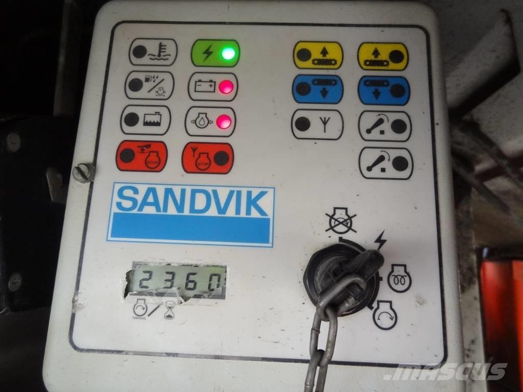 Sandvik QA 450 Przesiewacze mobilne