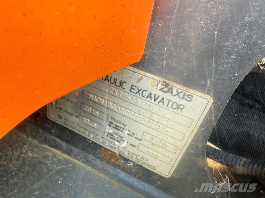 Hitachi ZX 19-5 Minikoparki