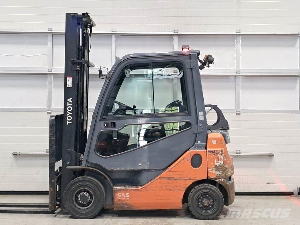 Toyota 02-8FGF18 Wózki LPG
