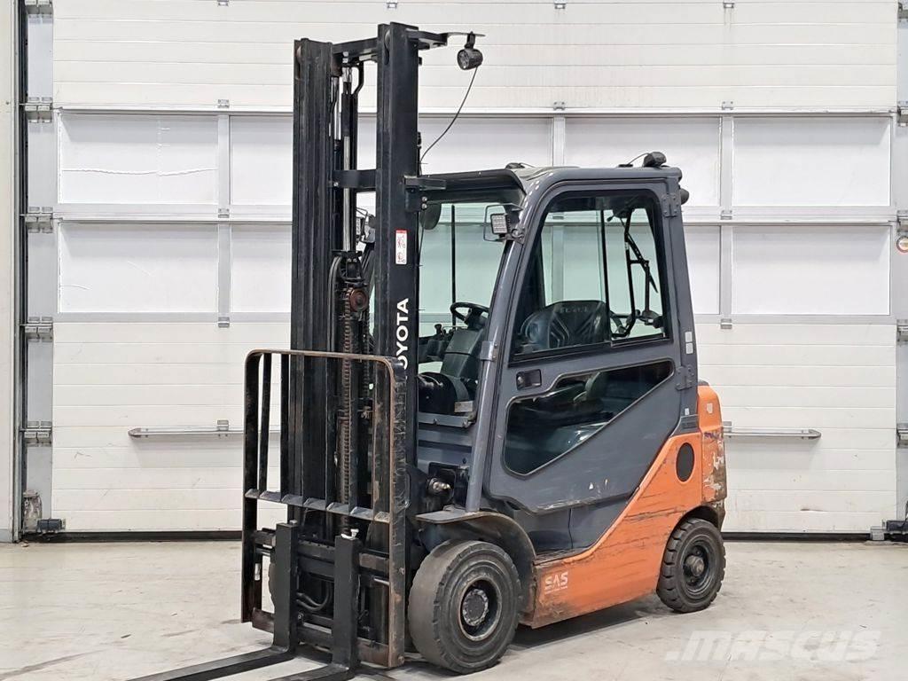 Toyota 02-8FGF18 Wózki LPG