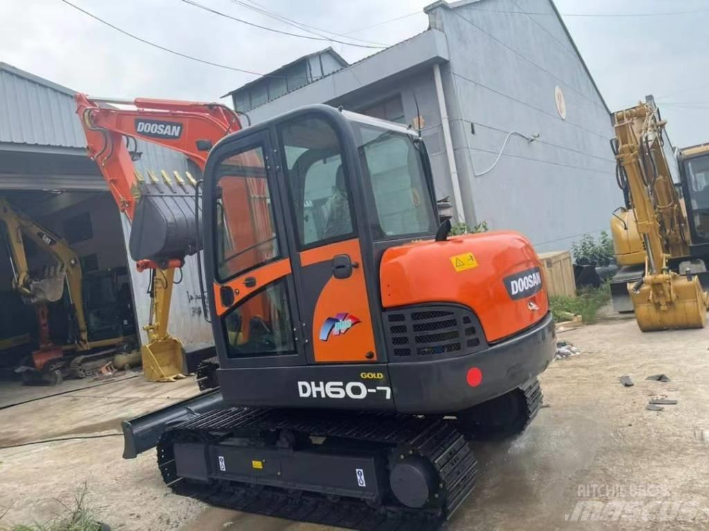 Doosan DH 60 Minikoparki