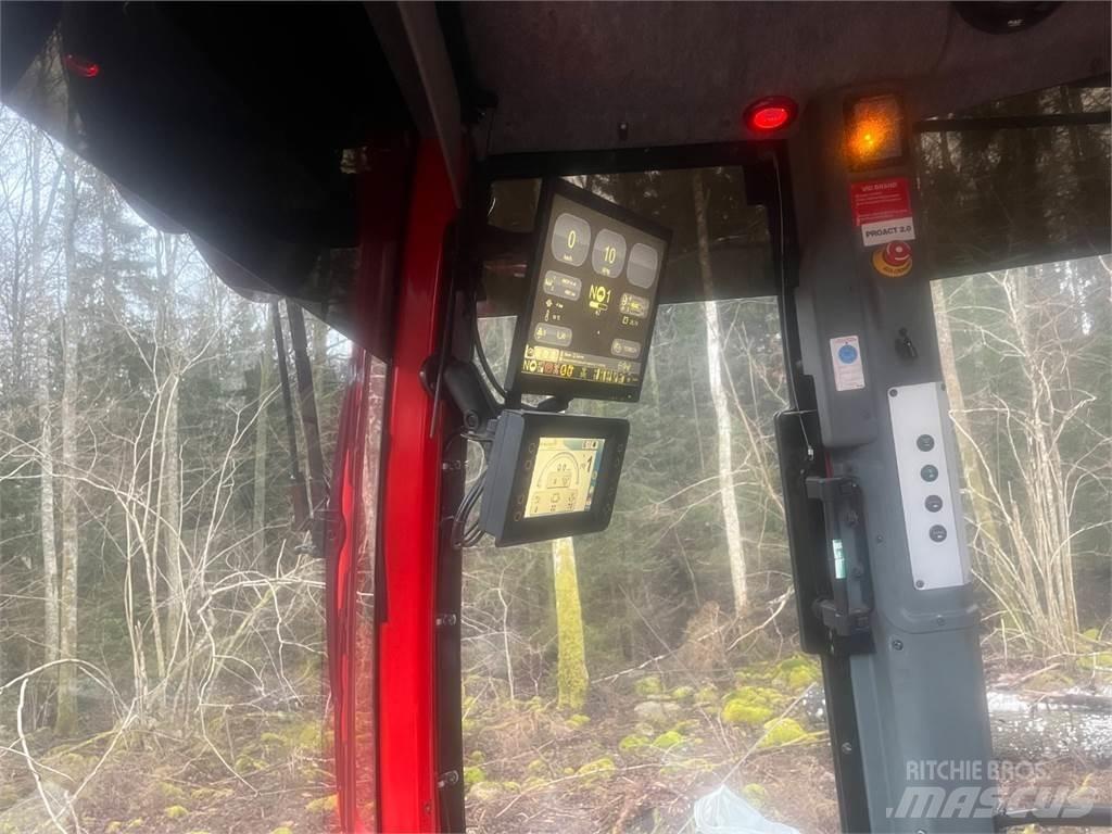 Komatsu 895 Forwardery