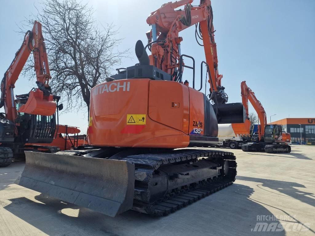 Hitachi ZX135-6 Koparki gąsienicowe