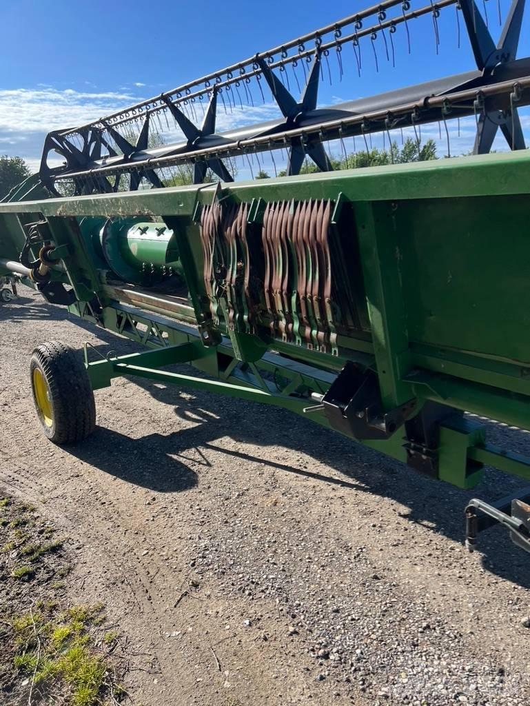 John Deere 9780 CTS Kombajny zbożowe