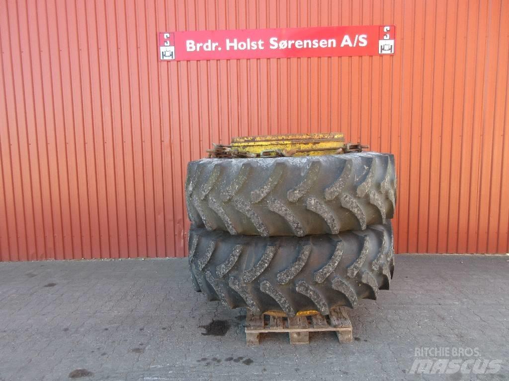 Firestone 20.8-38 Opony, koła i felgi