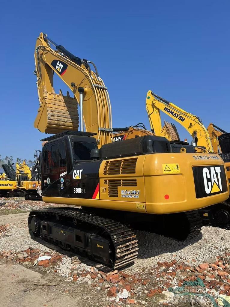 CAT 330 D Koparki gąsienicowe