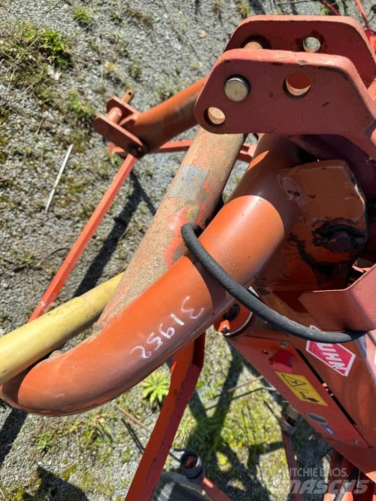 Kuhn GF6301 MH Zgrabiarki i przetrząsacze