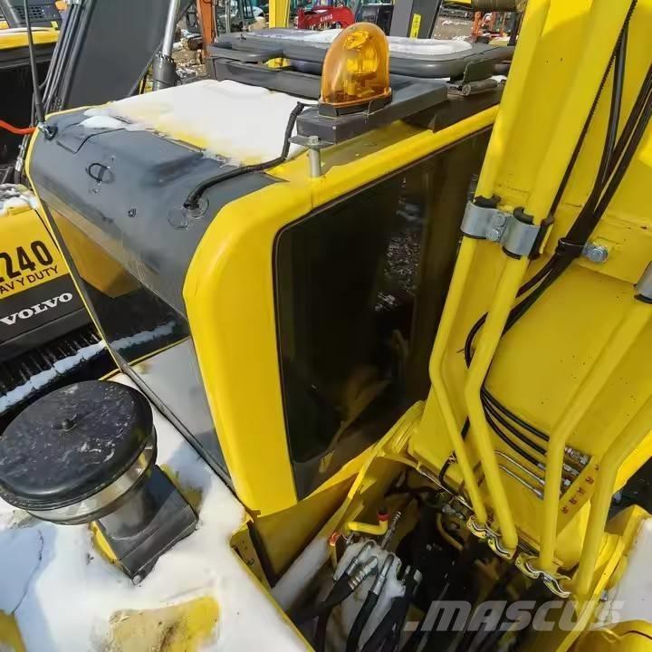 Komatsu PC 210 LC Koparki gąsienicowe
