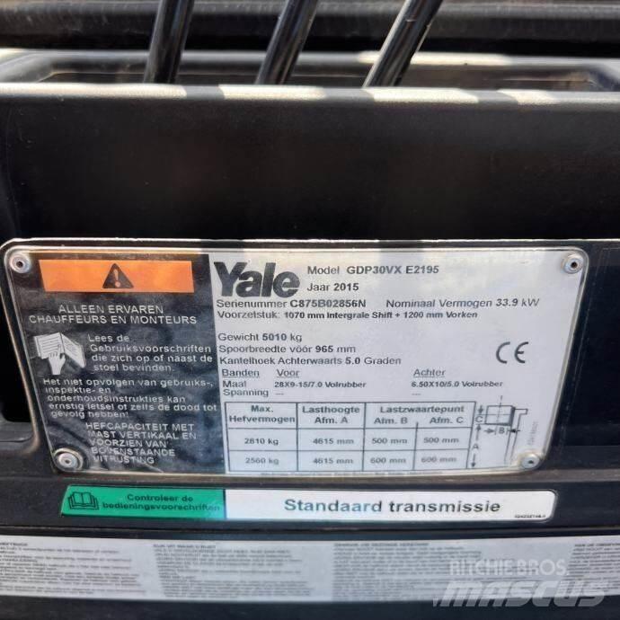 Yale GDP30VX Wózki Diesla