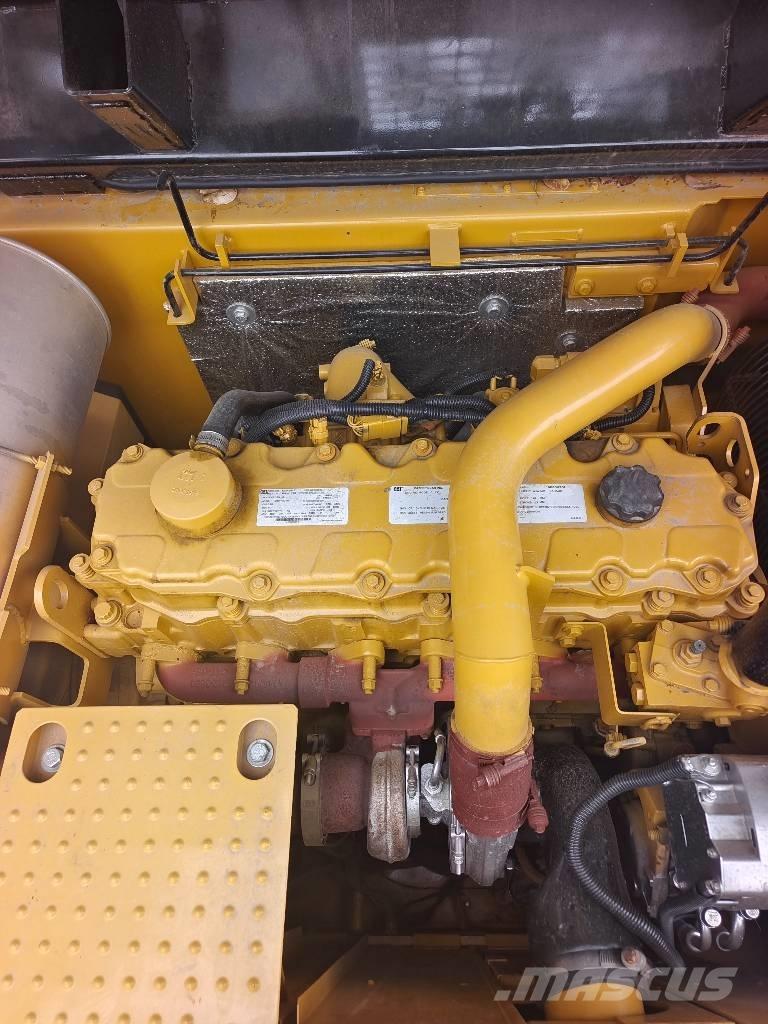 CAT 324 D Koparki gąsienicowe