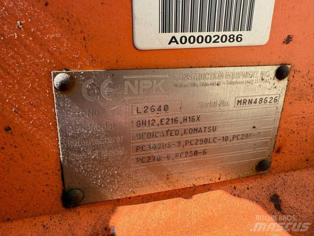 NPK GH 12 Młoty hydrauliczne