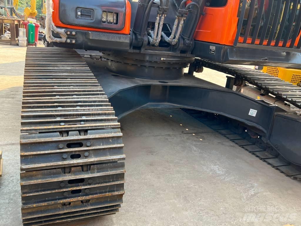 Doosan DX300 Koparki kołowe
