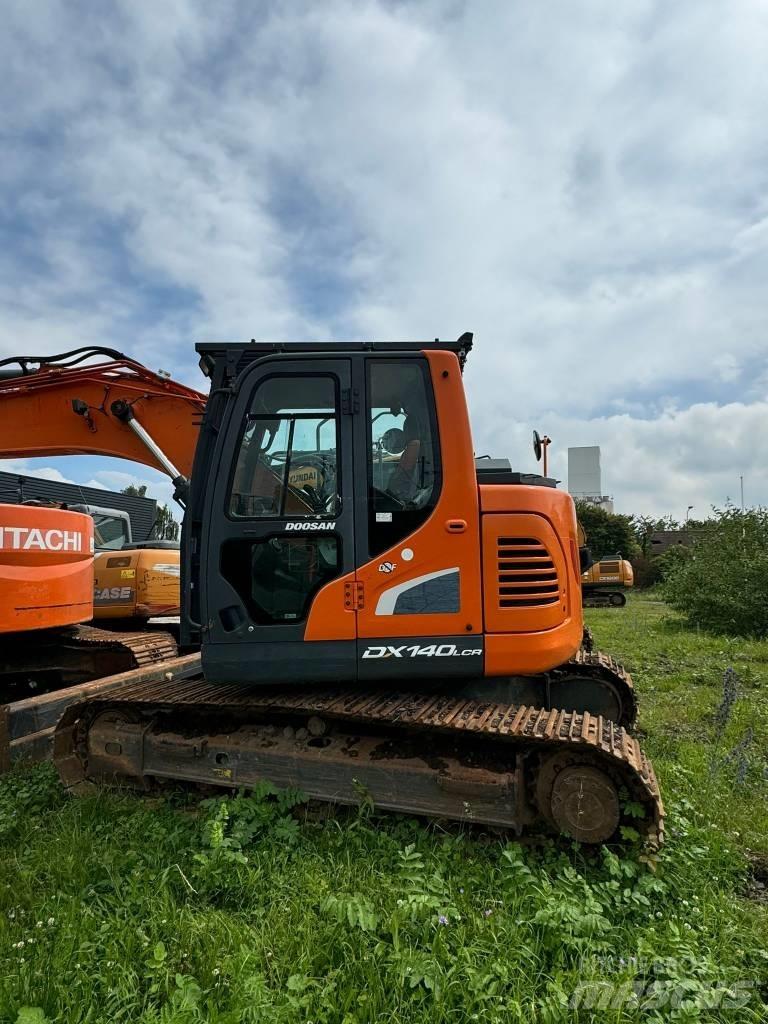 Doosan DX 140 LCR Koparki gąsienicowe